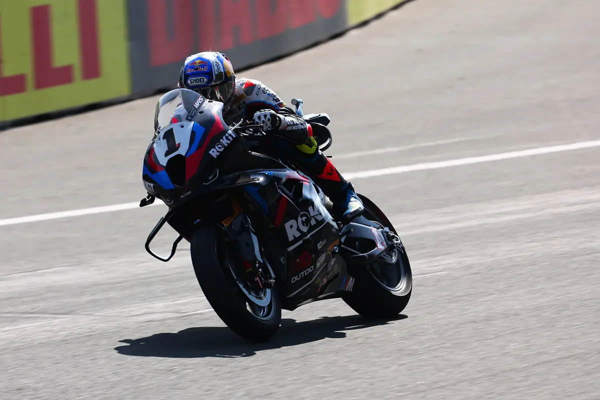 Razgatlioglu Marah Meski Kuasai Pole WorldSBK Ceko